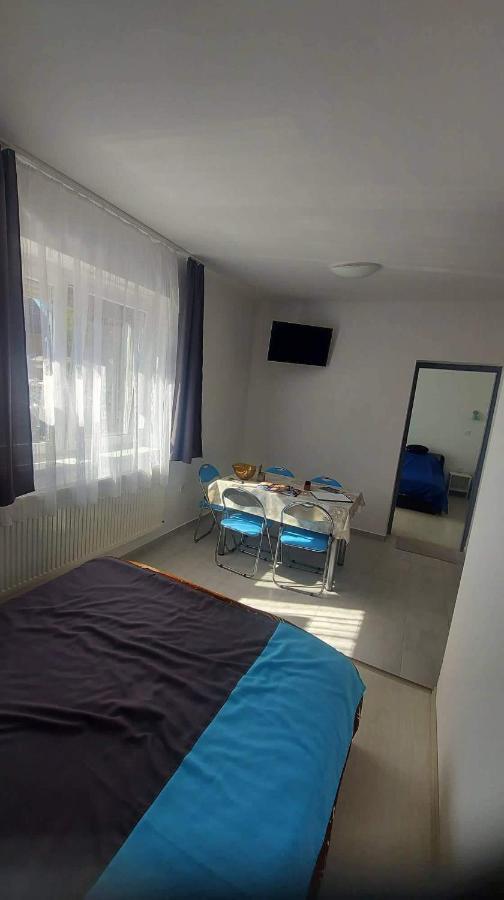 Kiss-Szollosi Vendeghaz II Lola Debrecen Exteriör bild